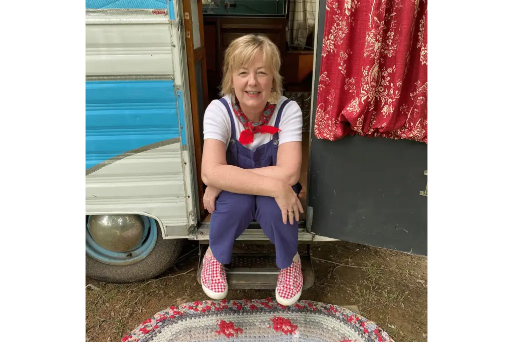 Photo of Janine Pettit.