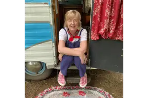 Photo of Janine Pettit.