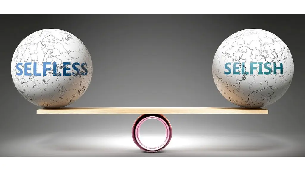Image of a balance between selfish and selfless.