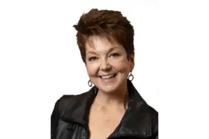 Raini Steffen is the founder of Resourceful Raini.